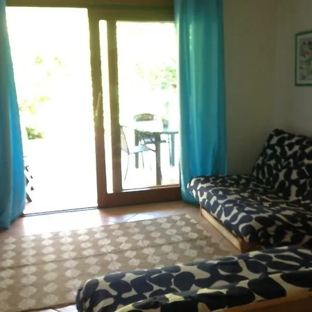 2 Bedroom Close To Bados Beach