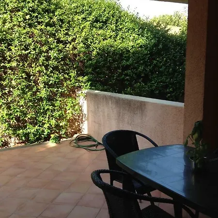 Apartment 2 Bedroom Close To Bados Beach *